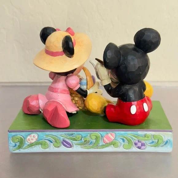Jim Shore Disney Traditions Mickey & Minnie Mouse Easter Artistry 6008319 (1488) - Picture 6 of 16
